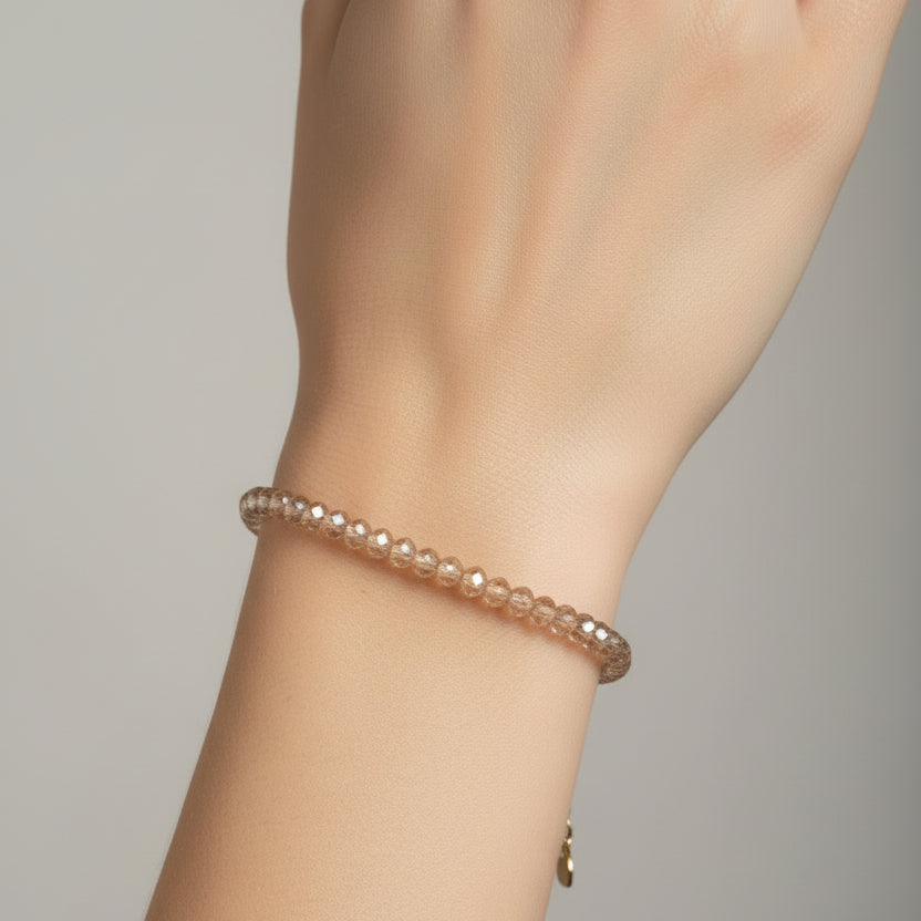 Armband facetkralen BY SANNE beige model