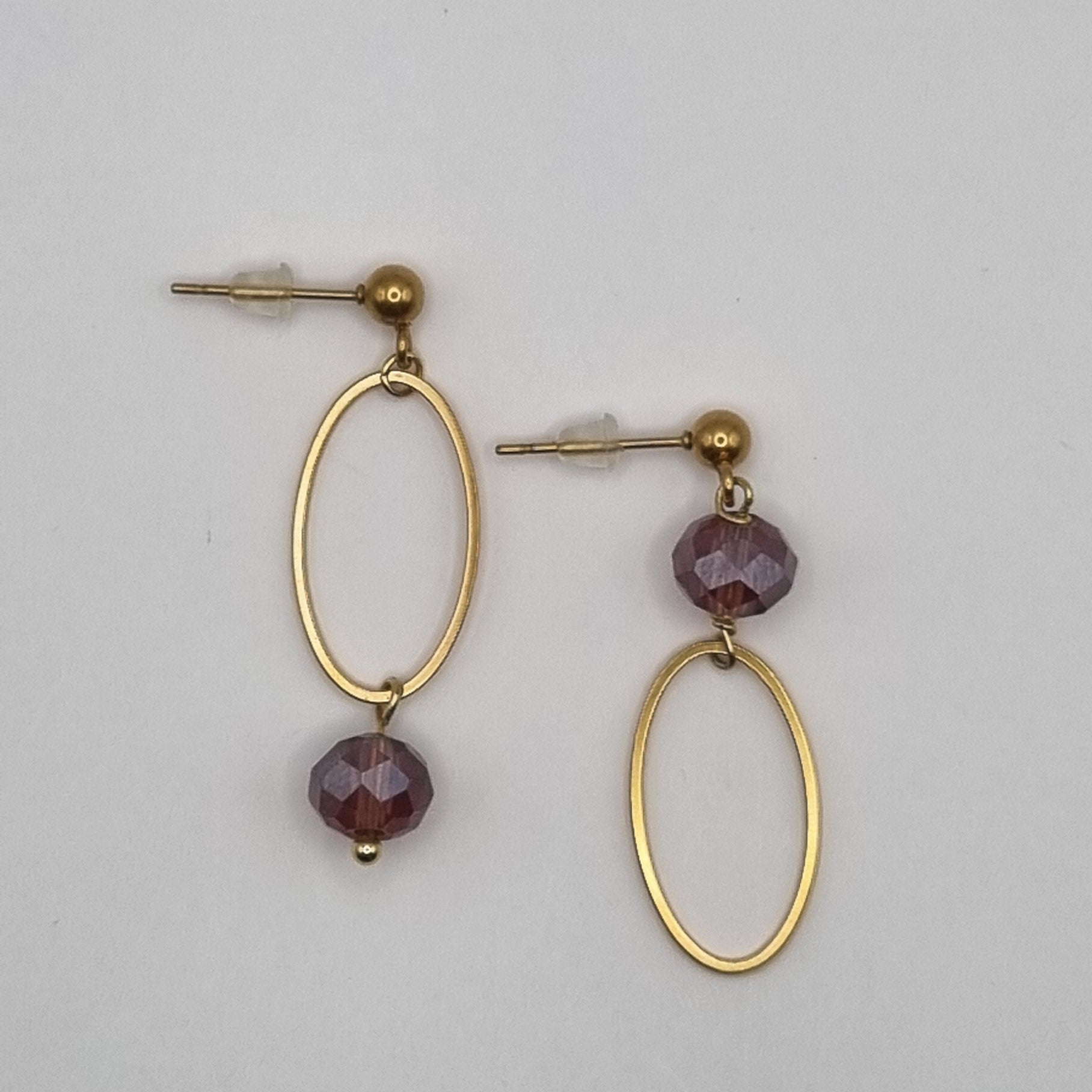 RVS oorbellen asymetrisch BY SANNE RVS aubergine