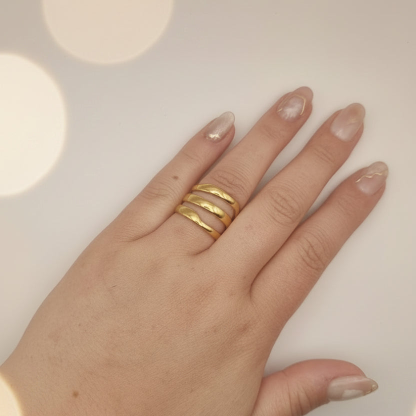 RVS statement ring Tricolore BY SANNE model