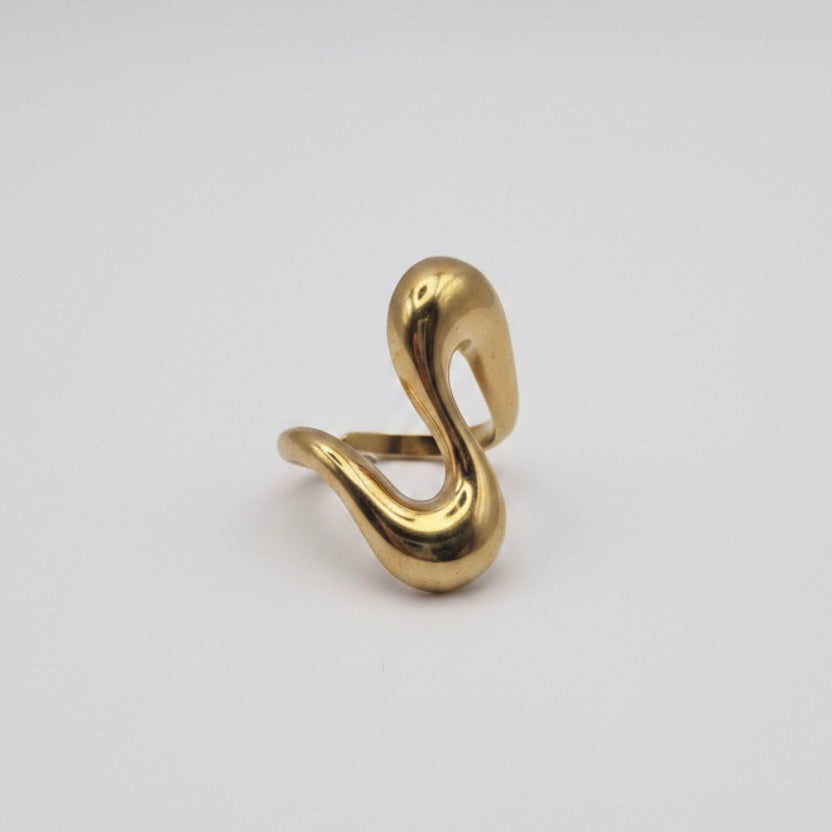 RVS statement ring Wavy BY SANNE goud