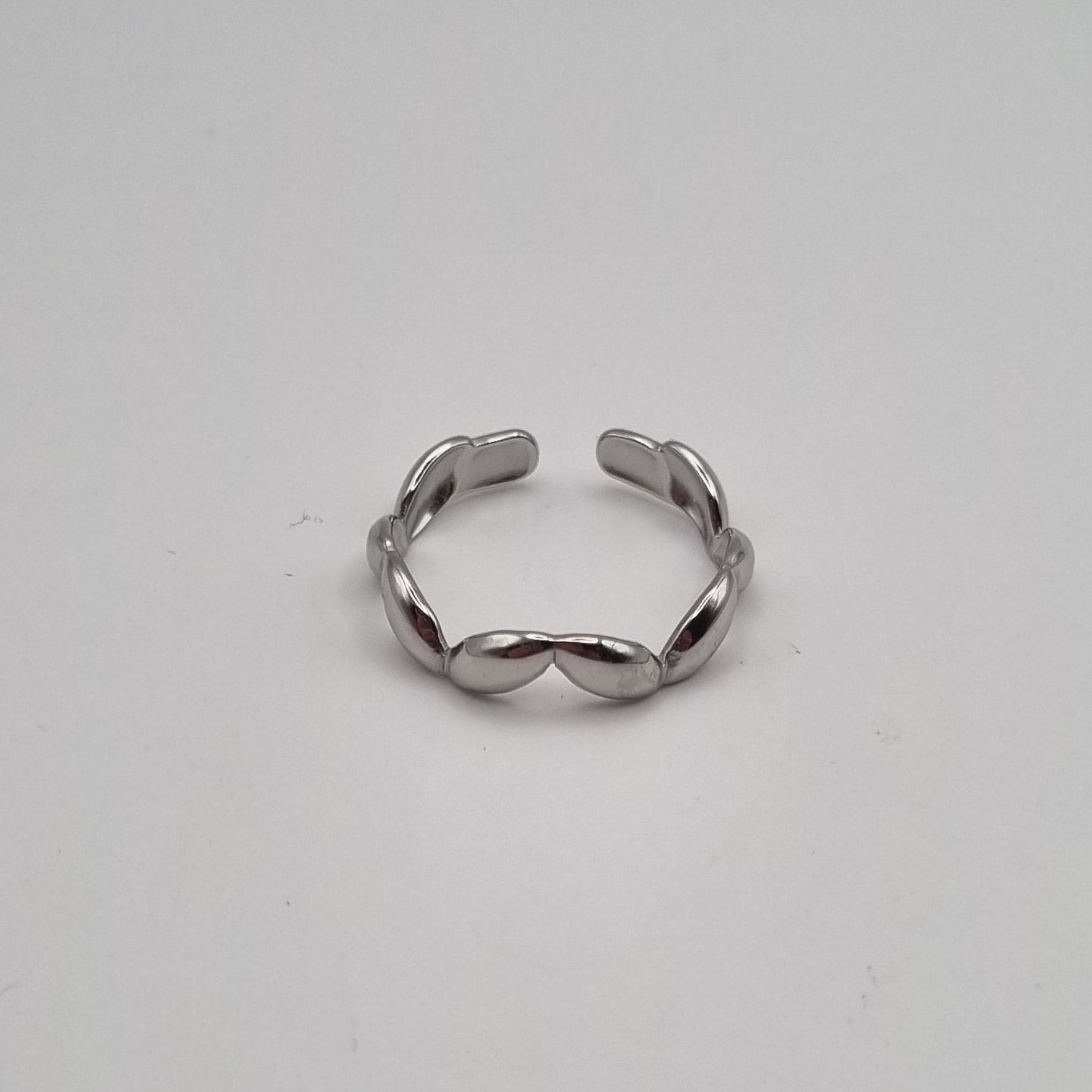 Ring V RVS BY SANNE zilver